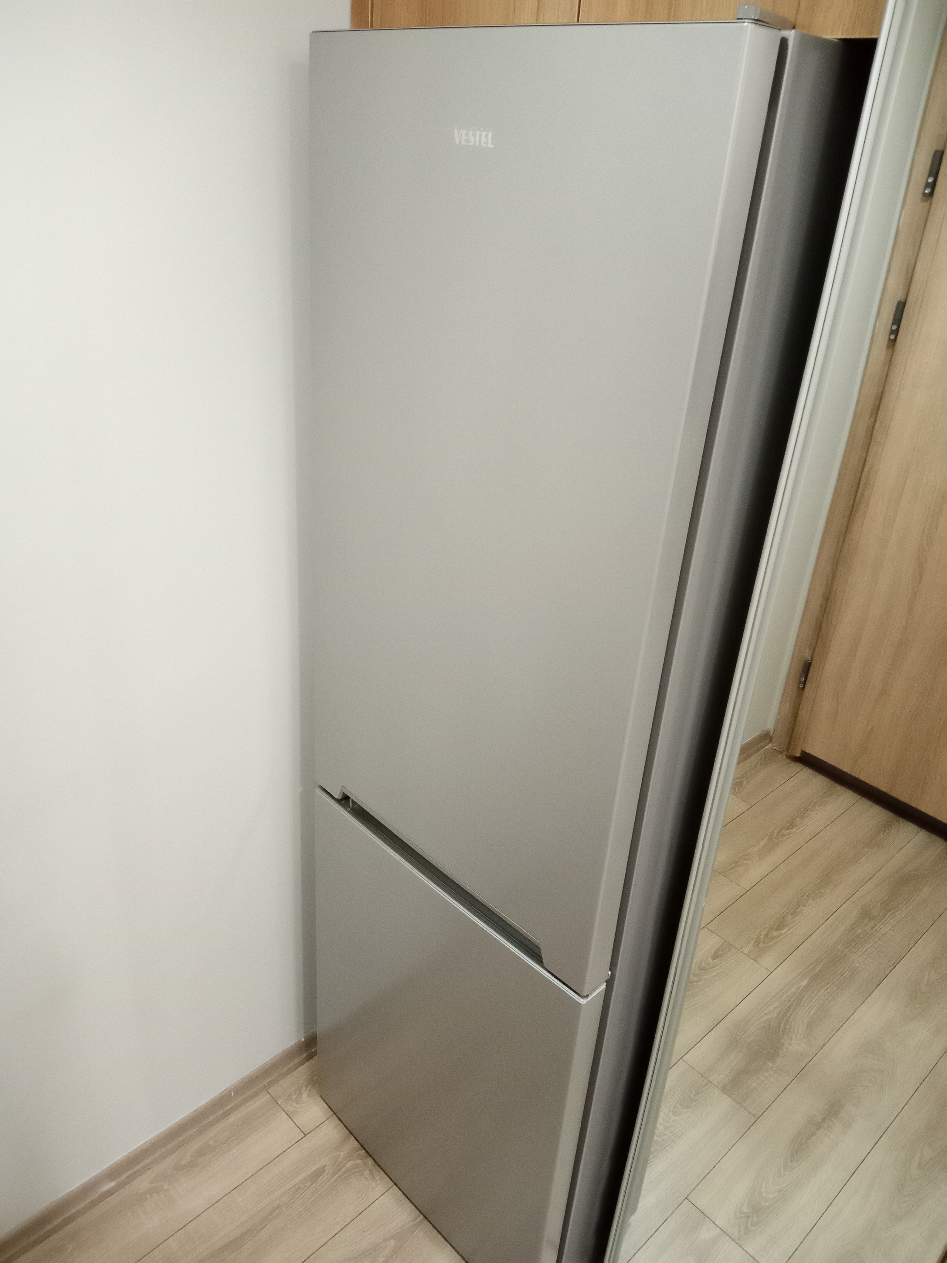 Vestel 330 Lt. Inox No-Frost Buzdolabı NFK37101