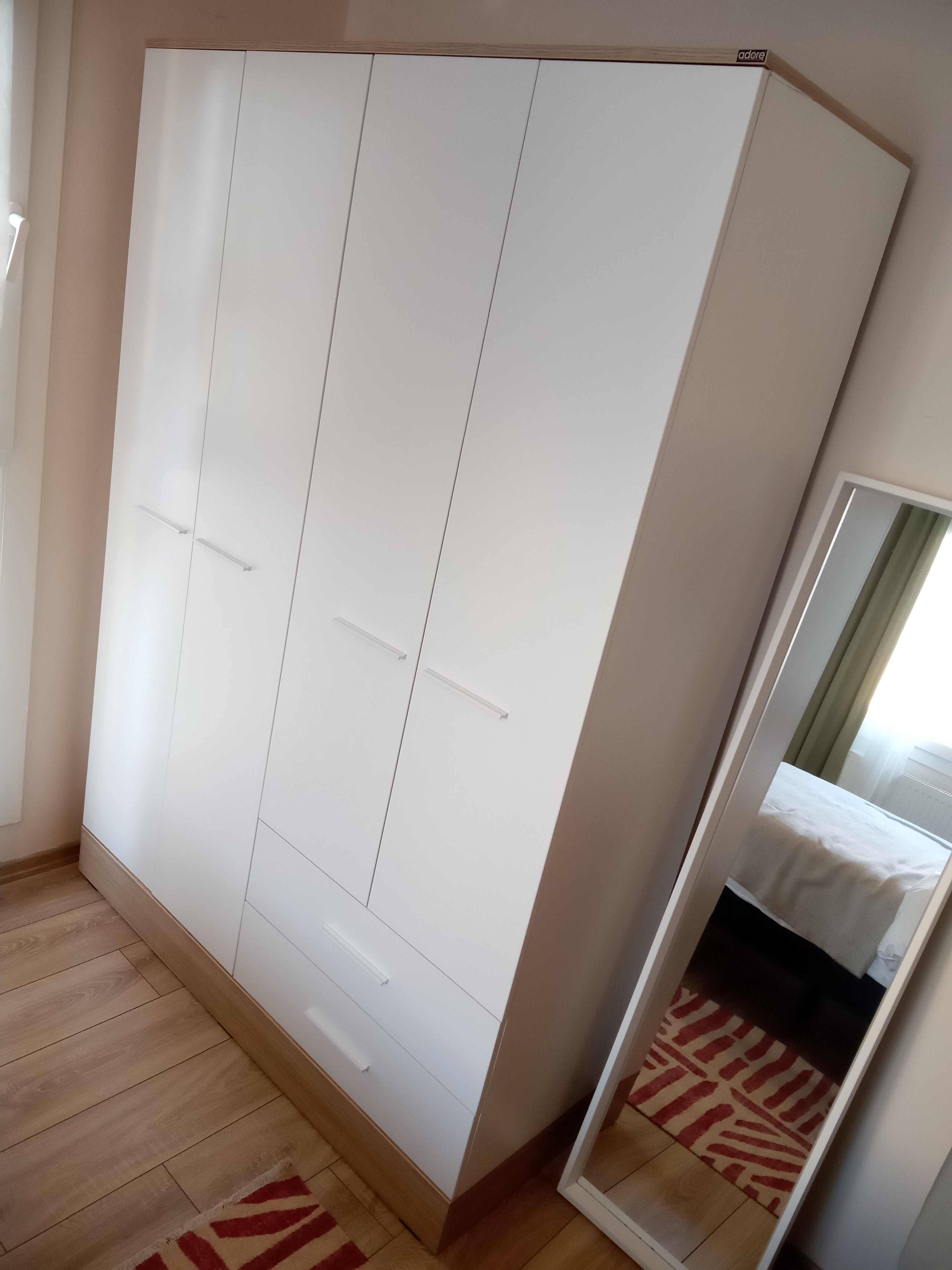 Base 4 Kapaklı Gardırop