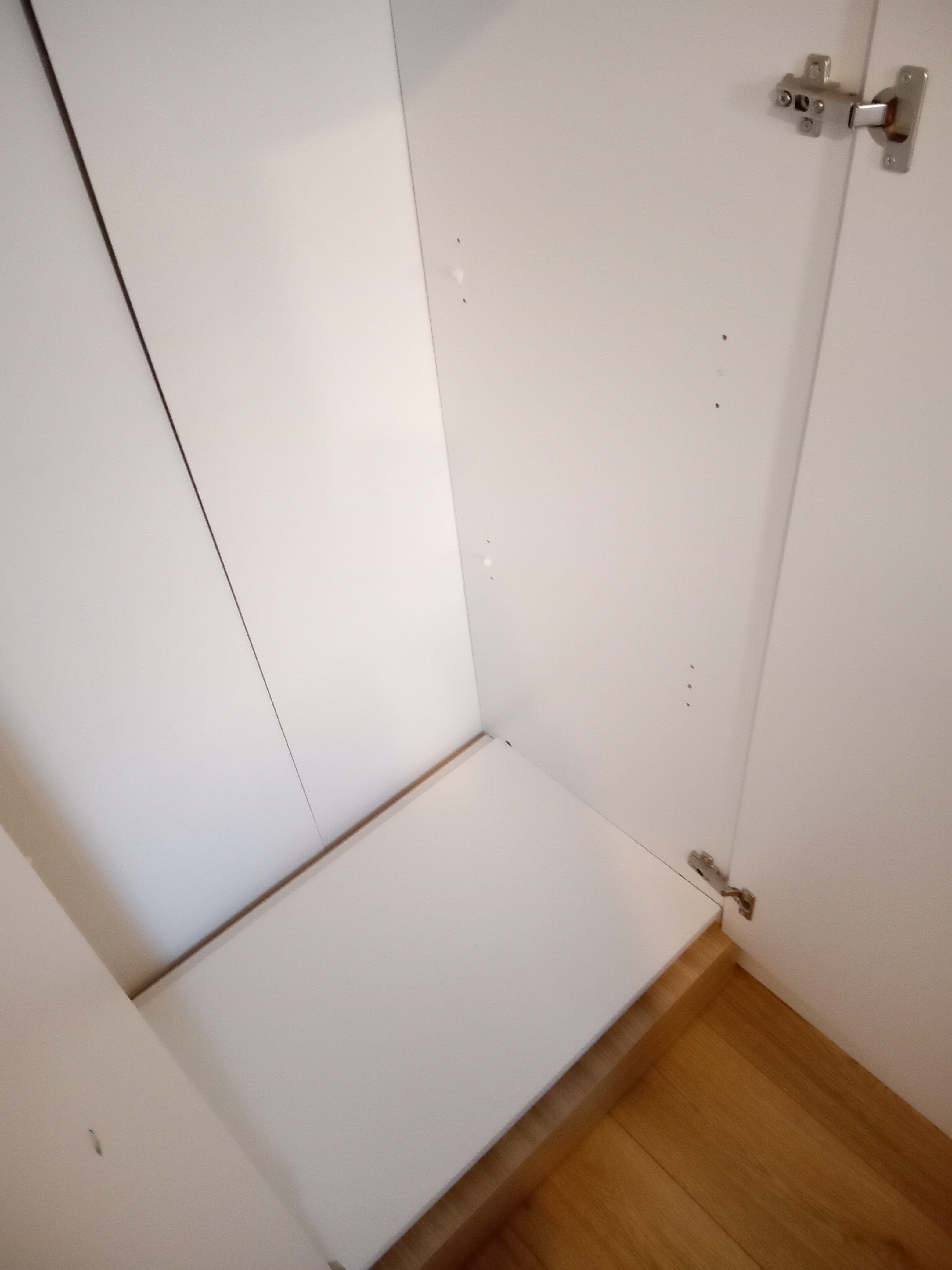 Base 6 Kapaklı Gardırop