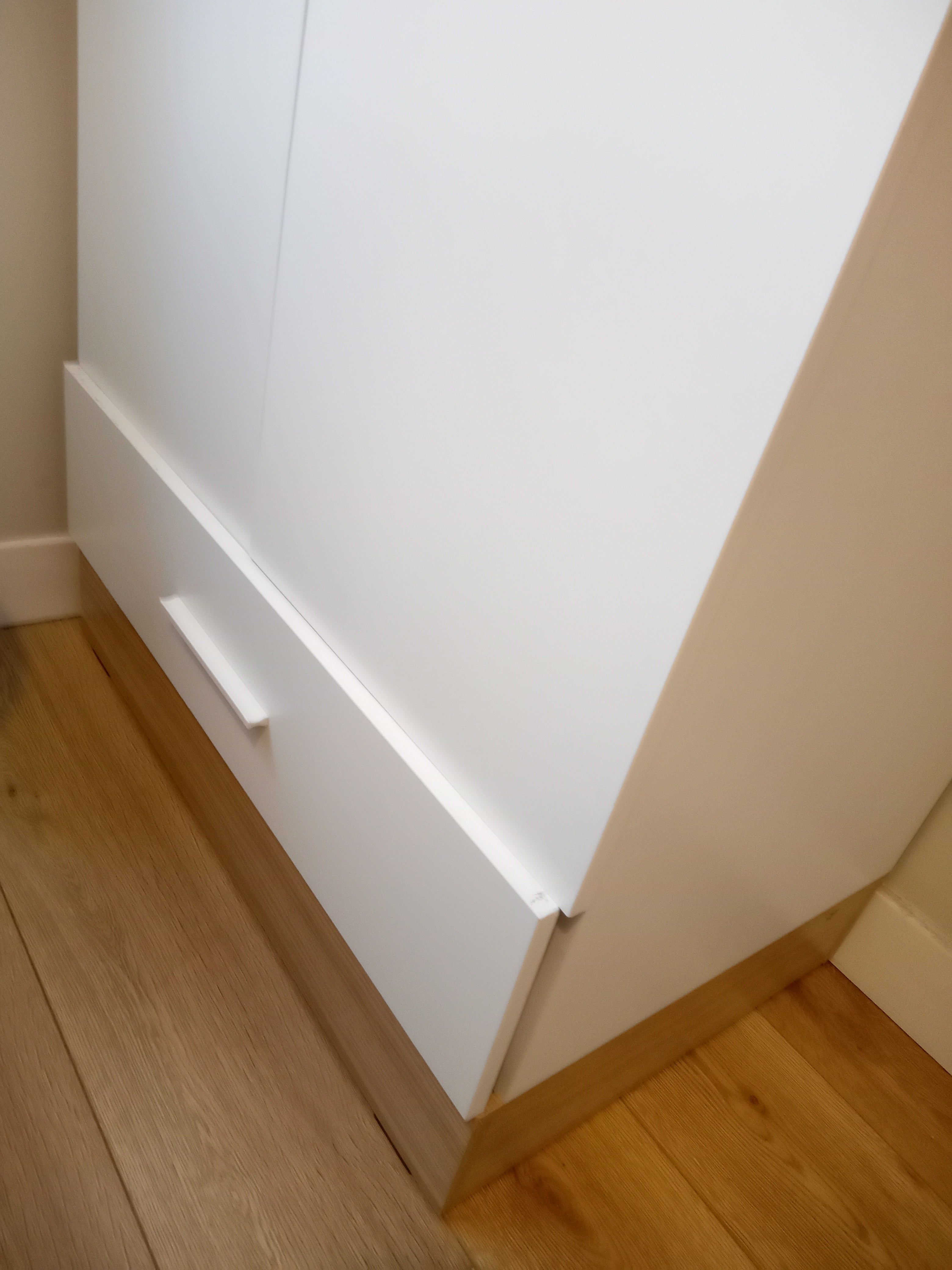 Base 2 Kapaklı Gardırop