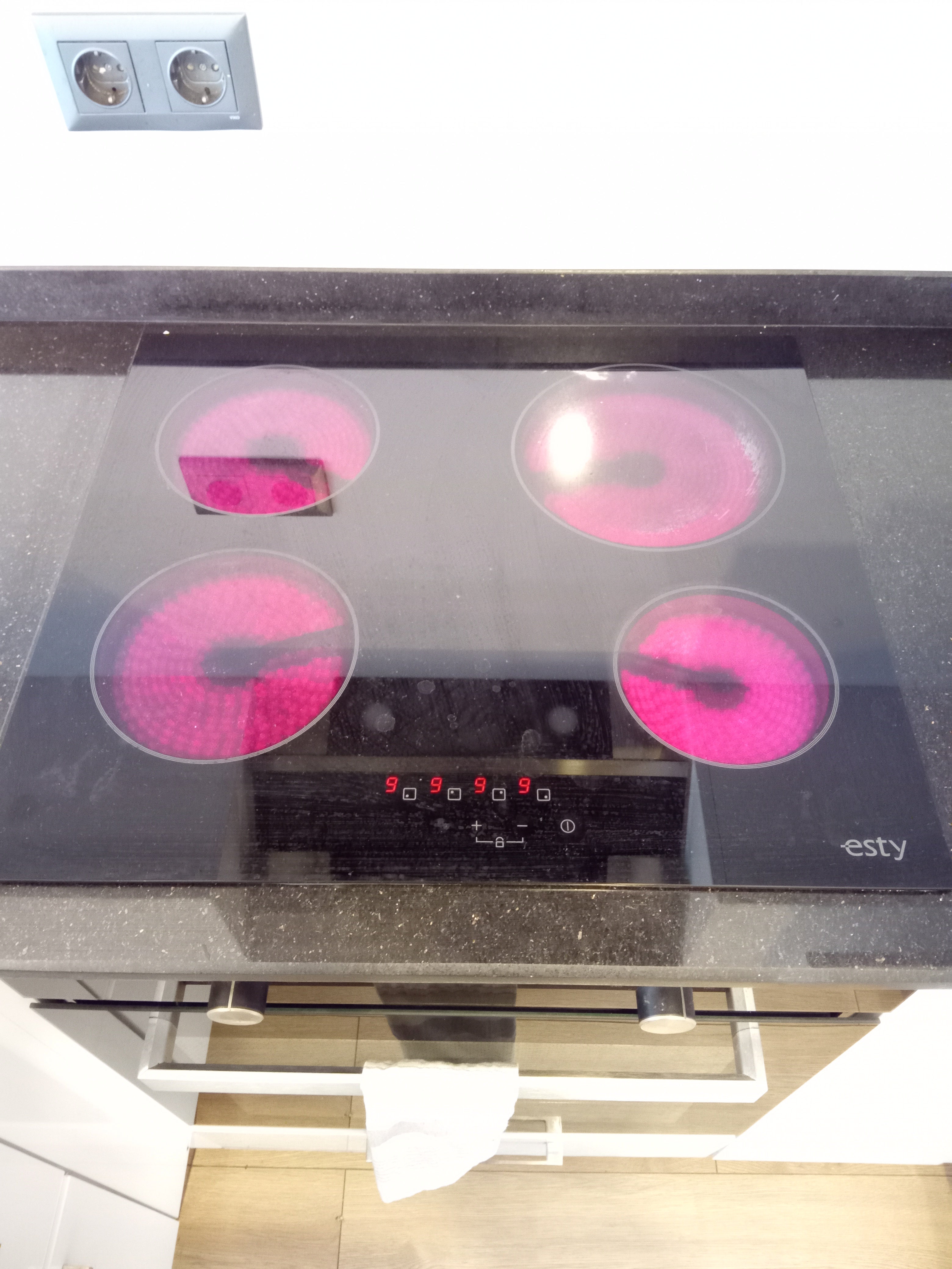 Esty Siyah Elektrikli Vitroseramik Ocak