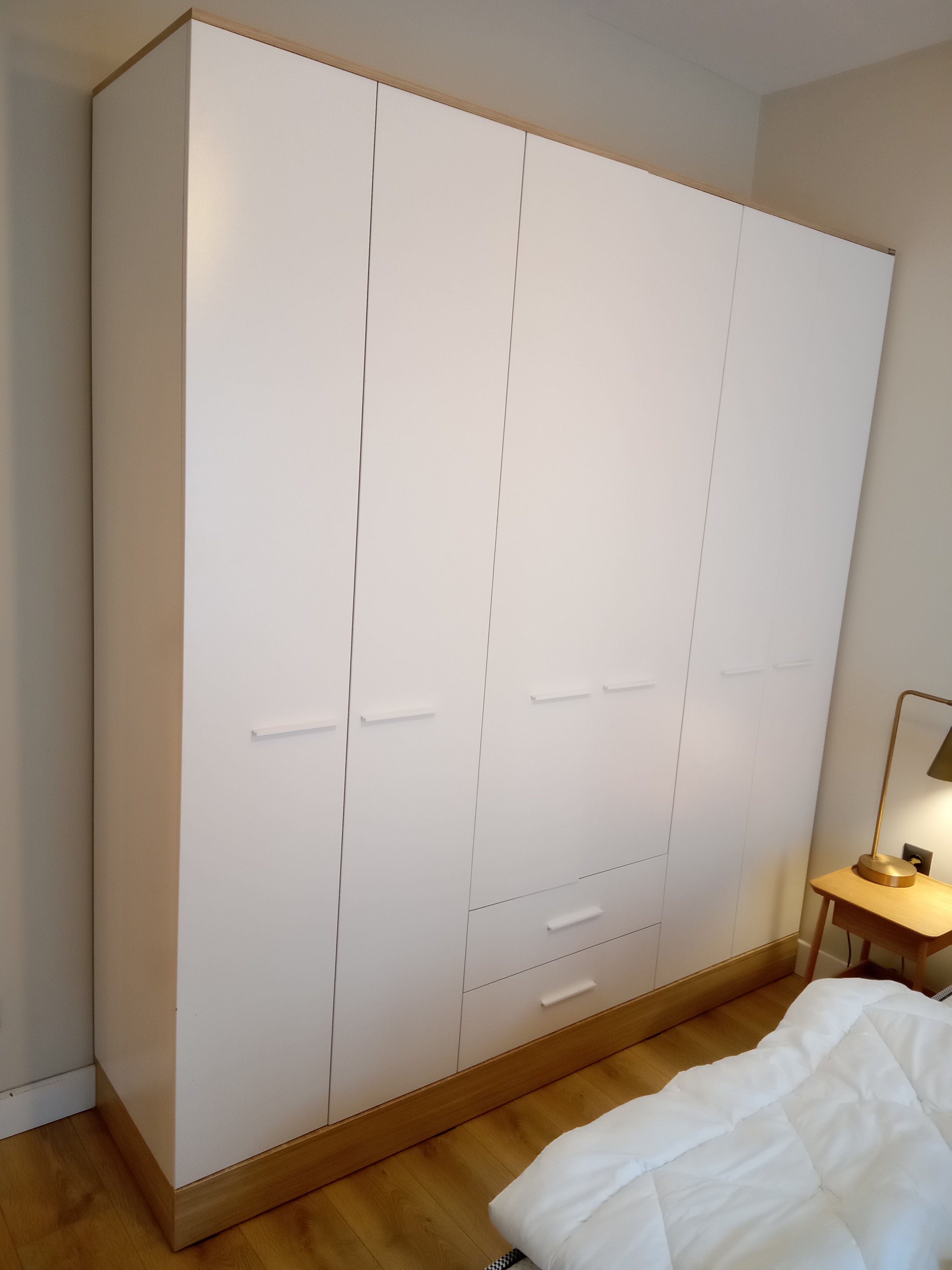 Base 6 Kapaklı Gardırop