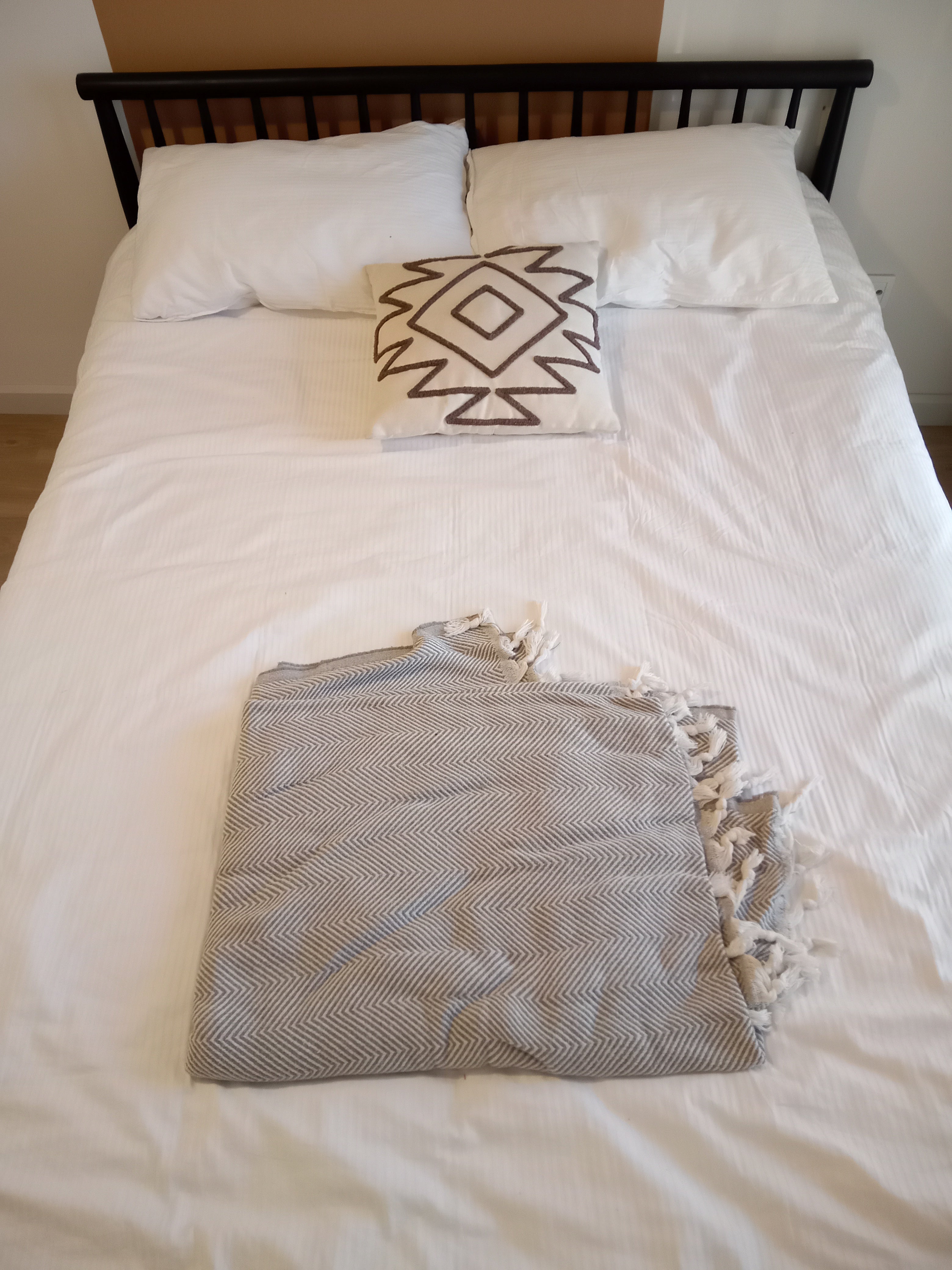 Lilium Karyola Siyah 140x190