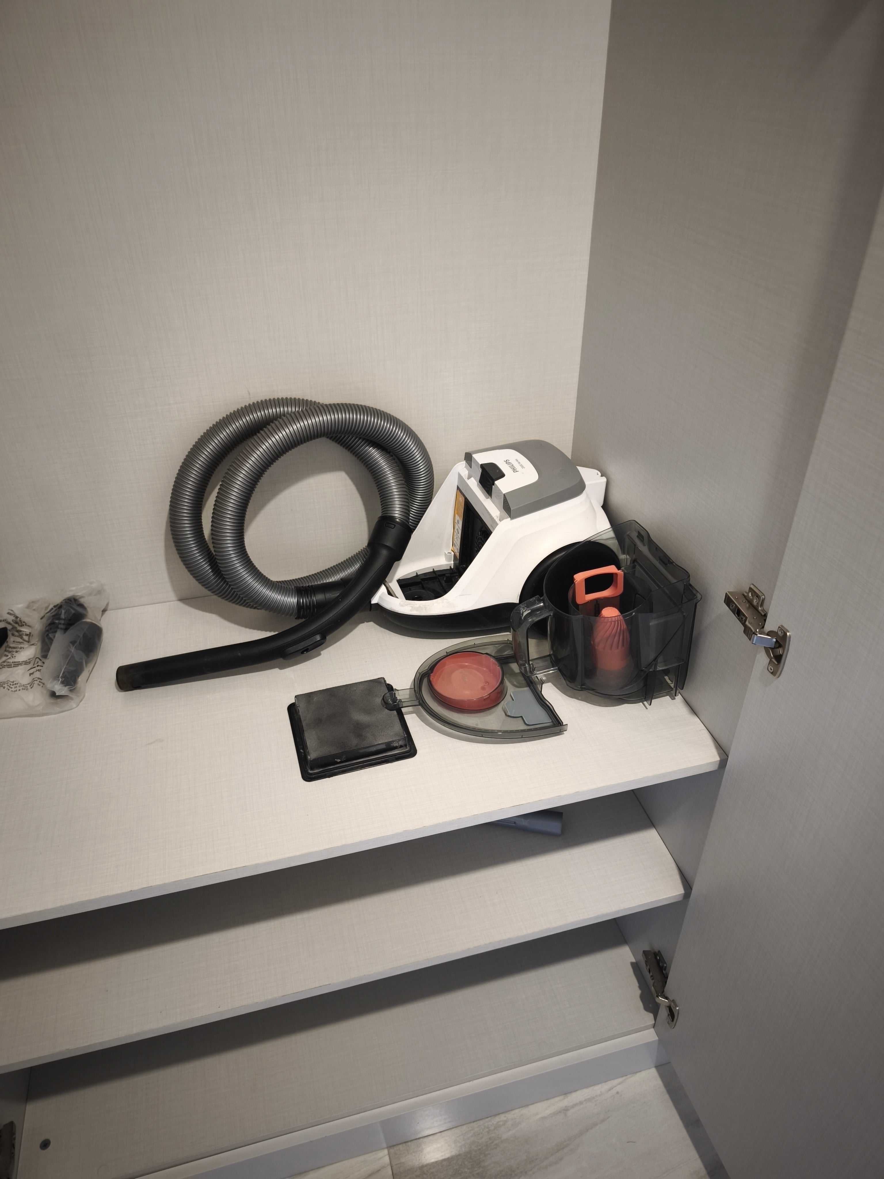 Philips Elektrikli Süpürge XB