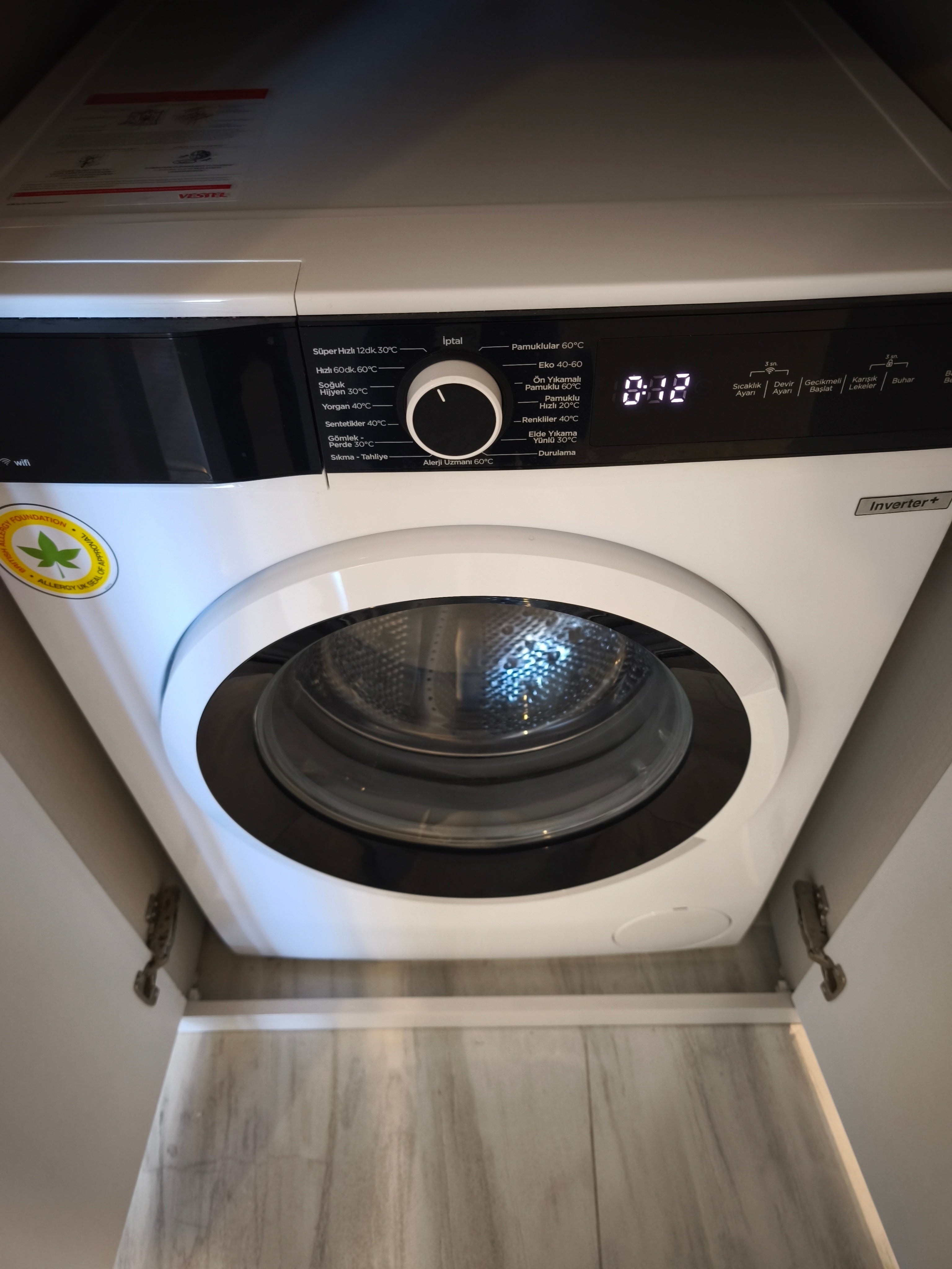 Vestel 9 Kg Beyaz Çamaşır Makinesi CMI 97302