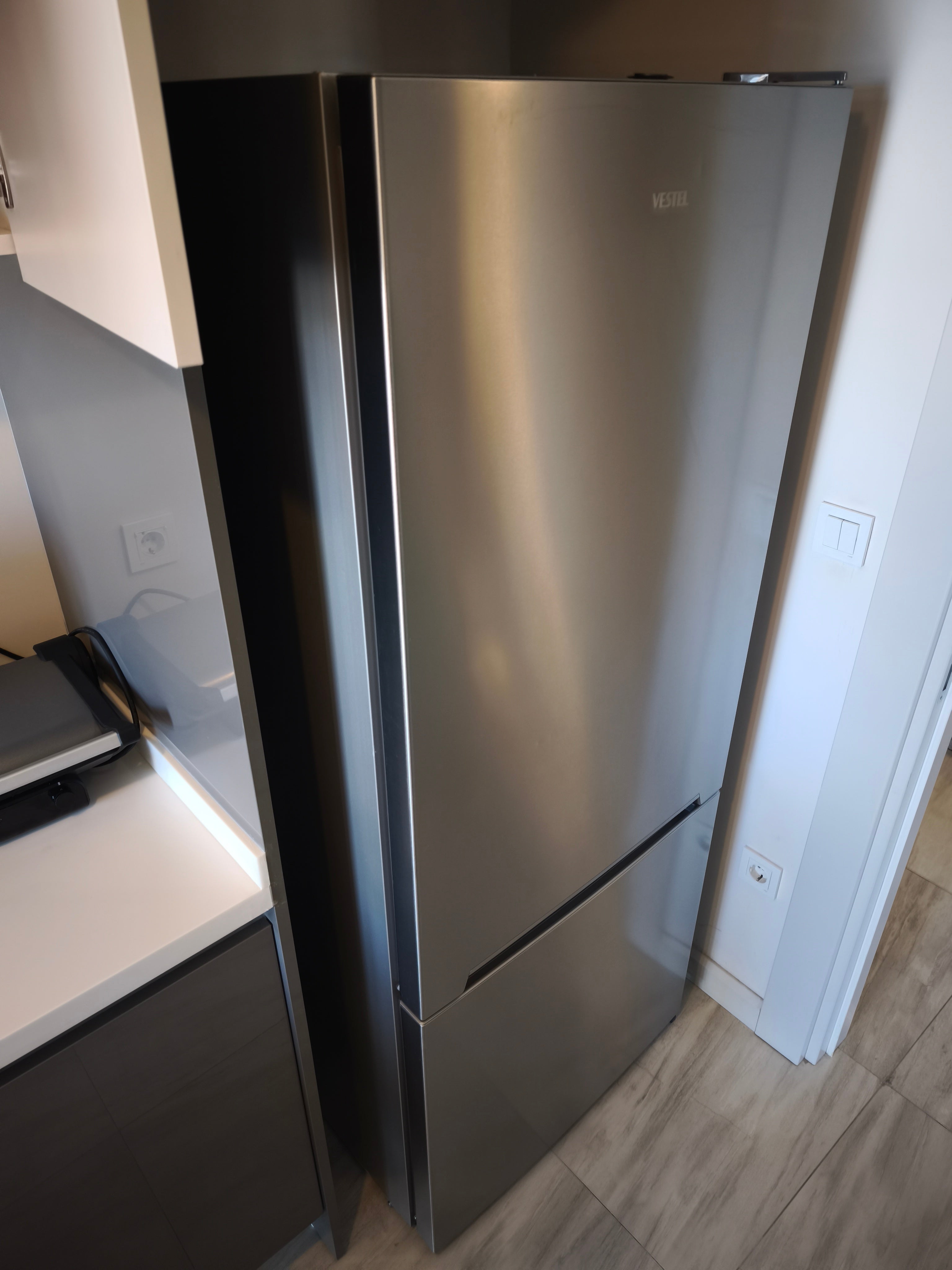 Vestel 427 Lt No-Frost Buzdolabı NFK48011 X