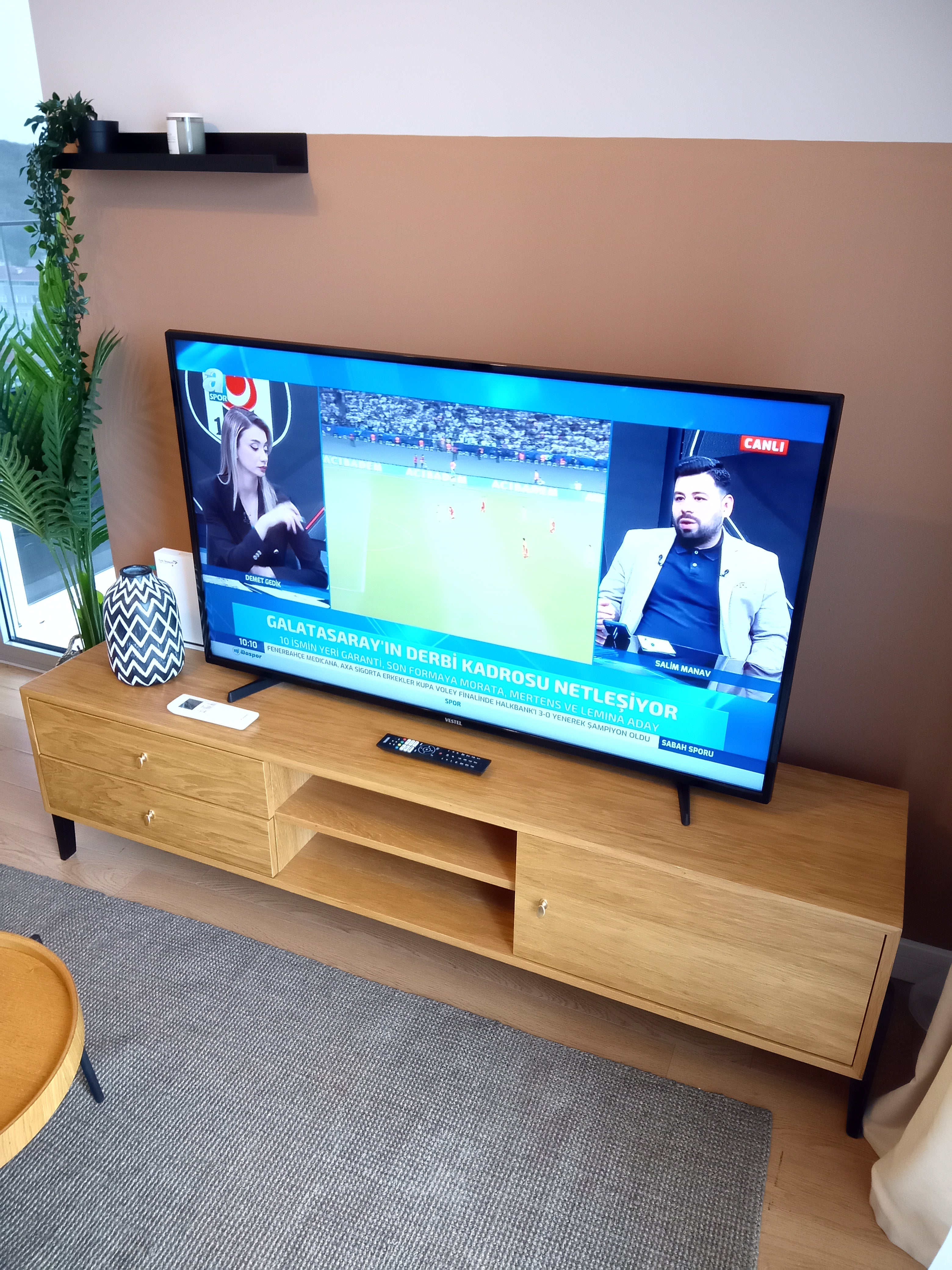 Fil TV Sehpası 180 cm Meşe & Siyah