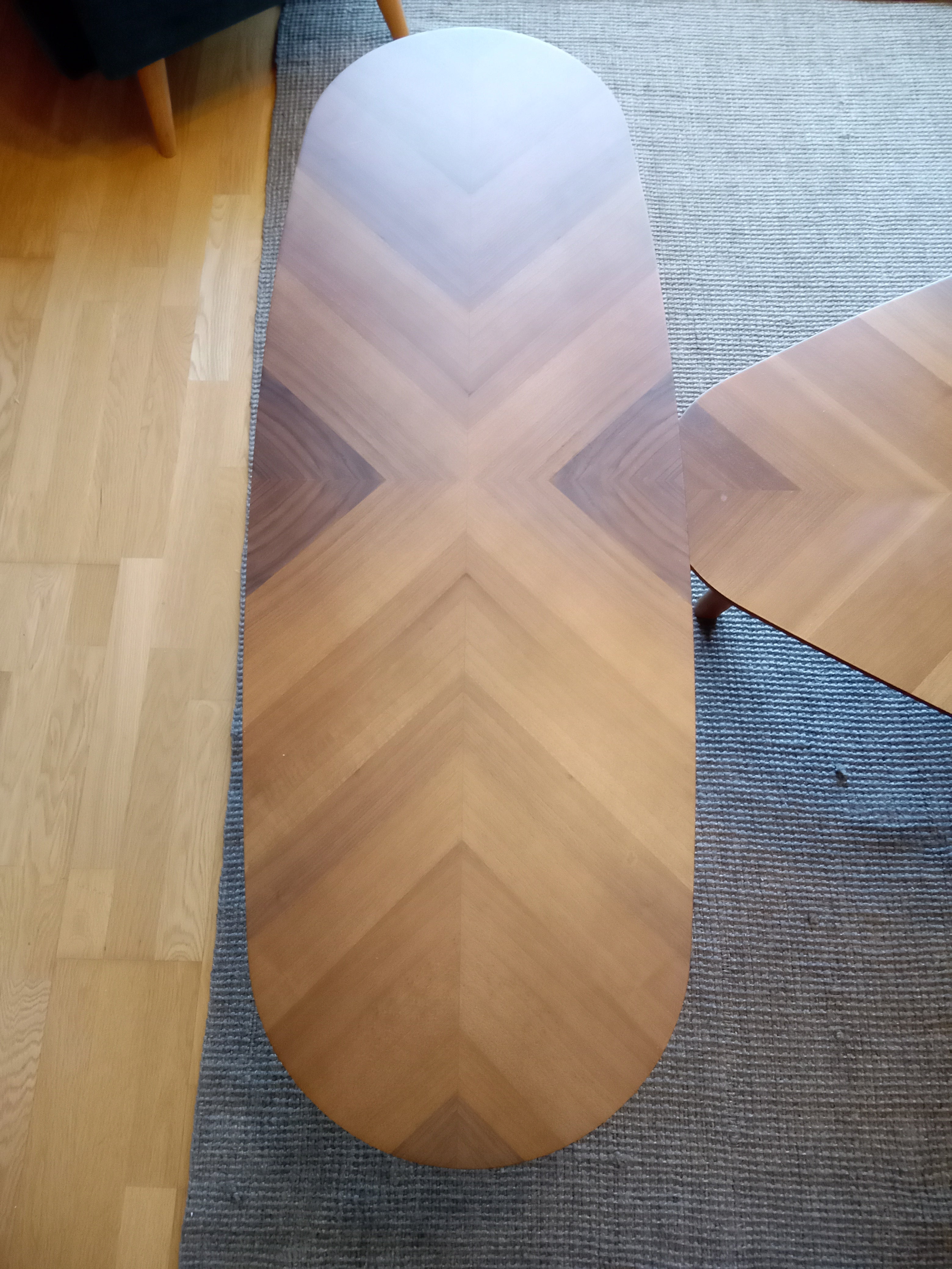 Helsinki Orta Sehpa Ceviz Oval