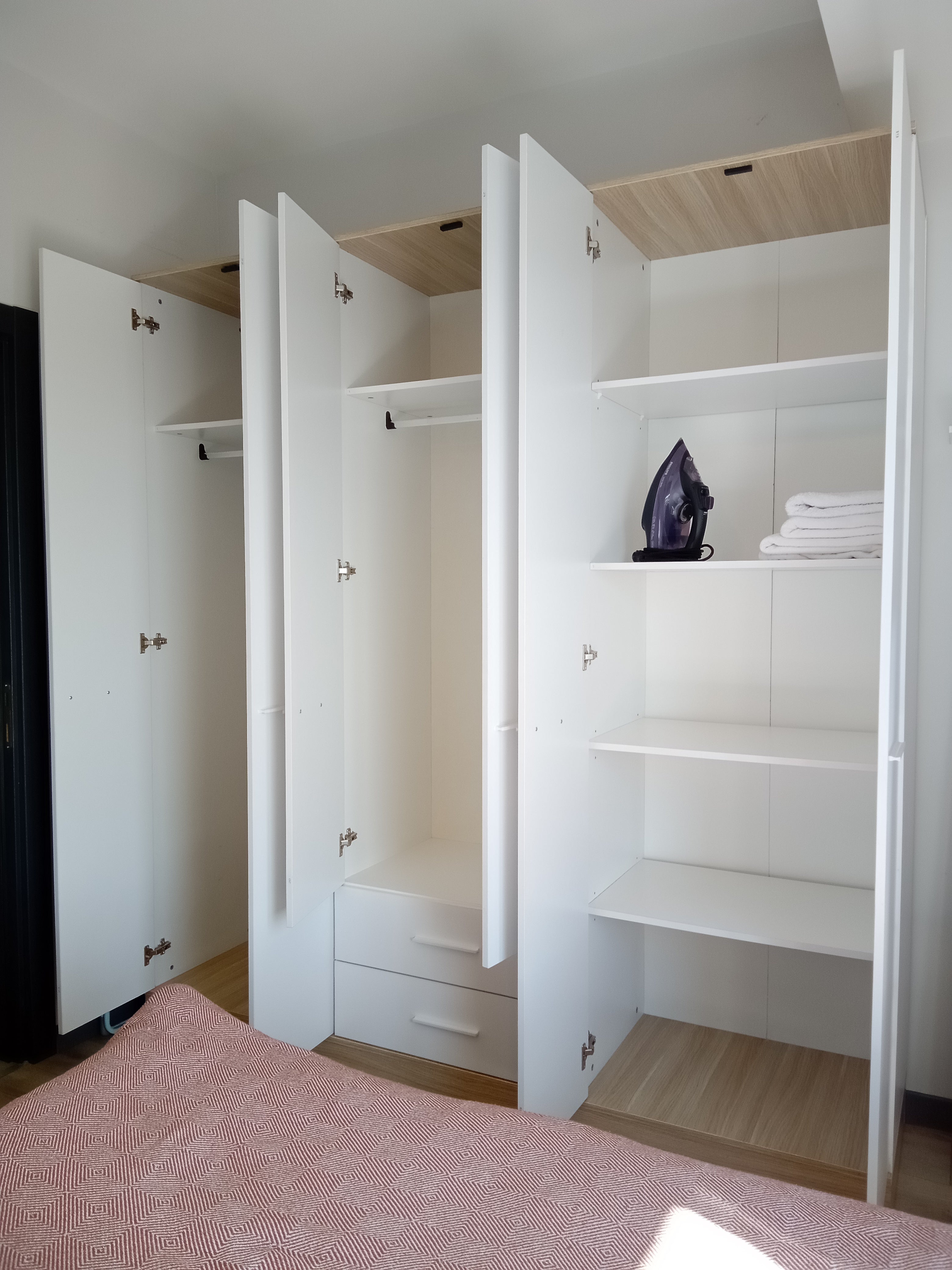 Base 6 Kapaklı Gardırop