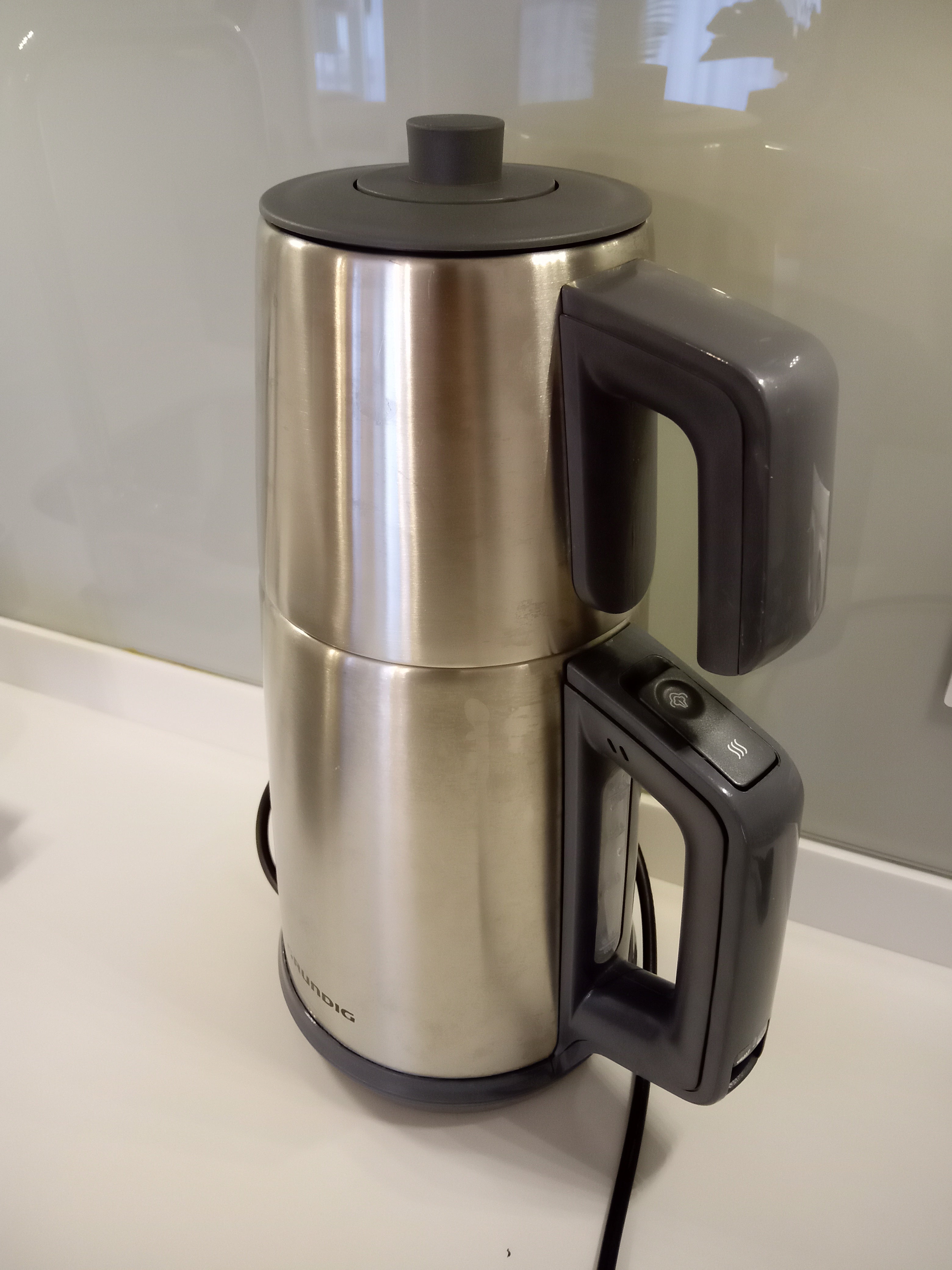 Grundig Çay Makinesi CM4020