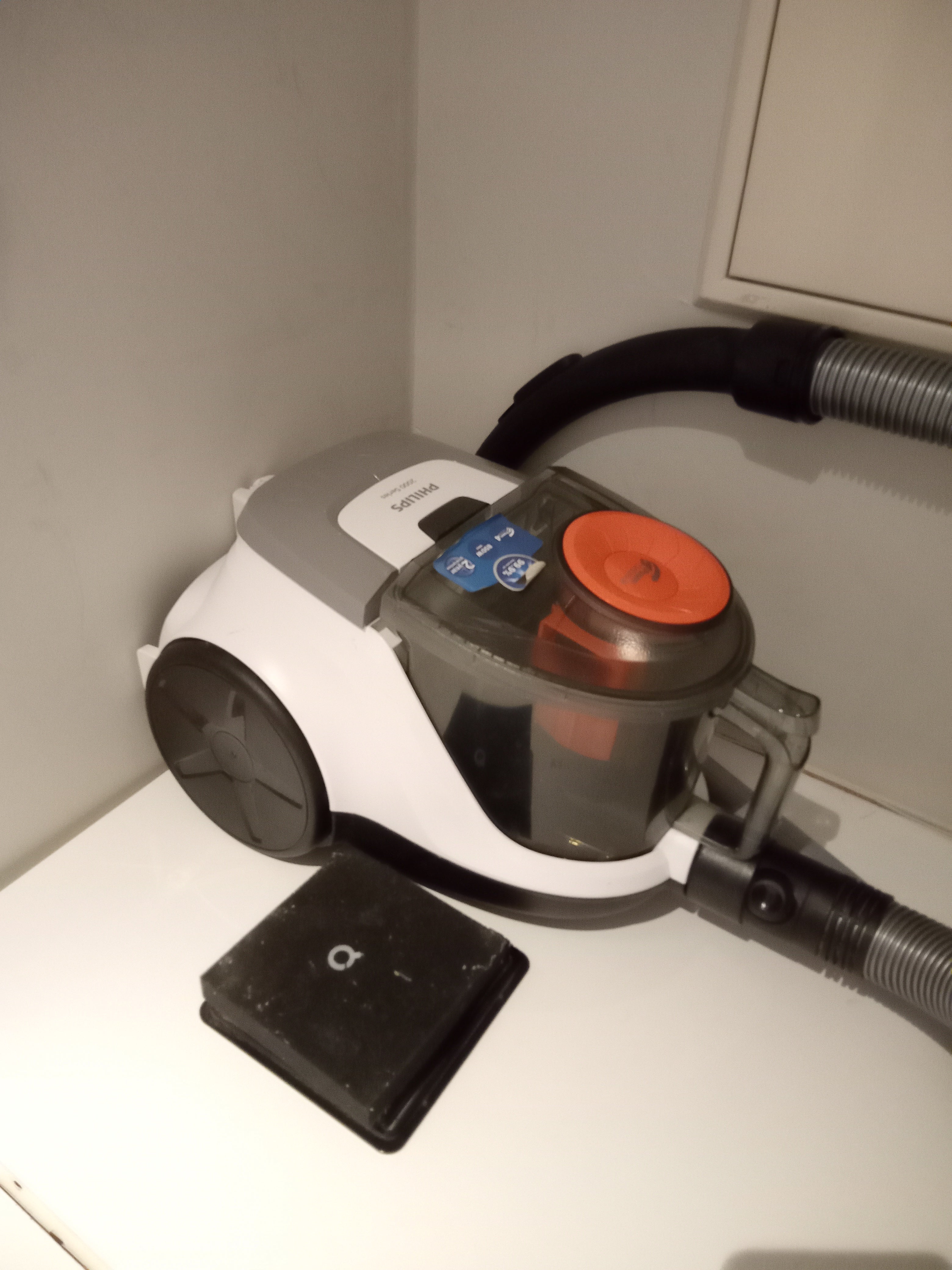 Philips Elektrikli Süpürge XB