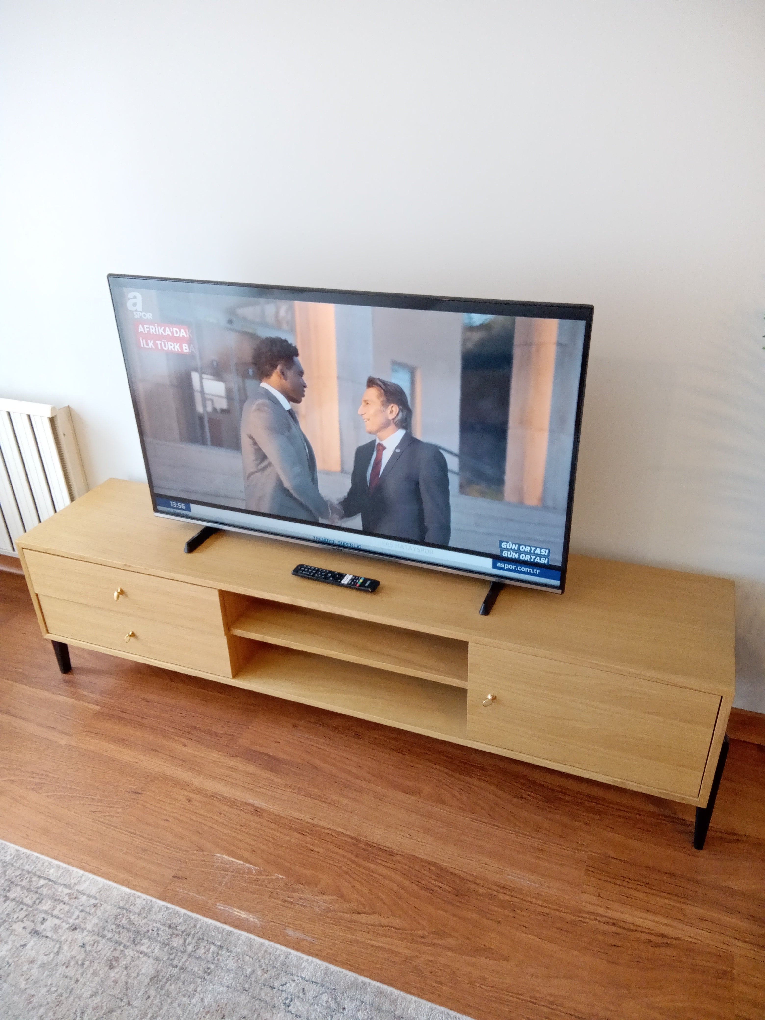 Fil TV Sehpası 180 cm Meşe & Siyah