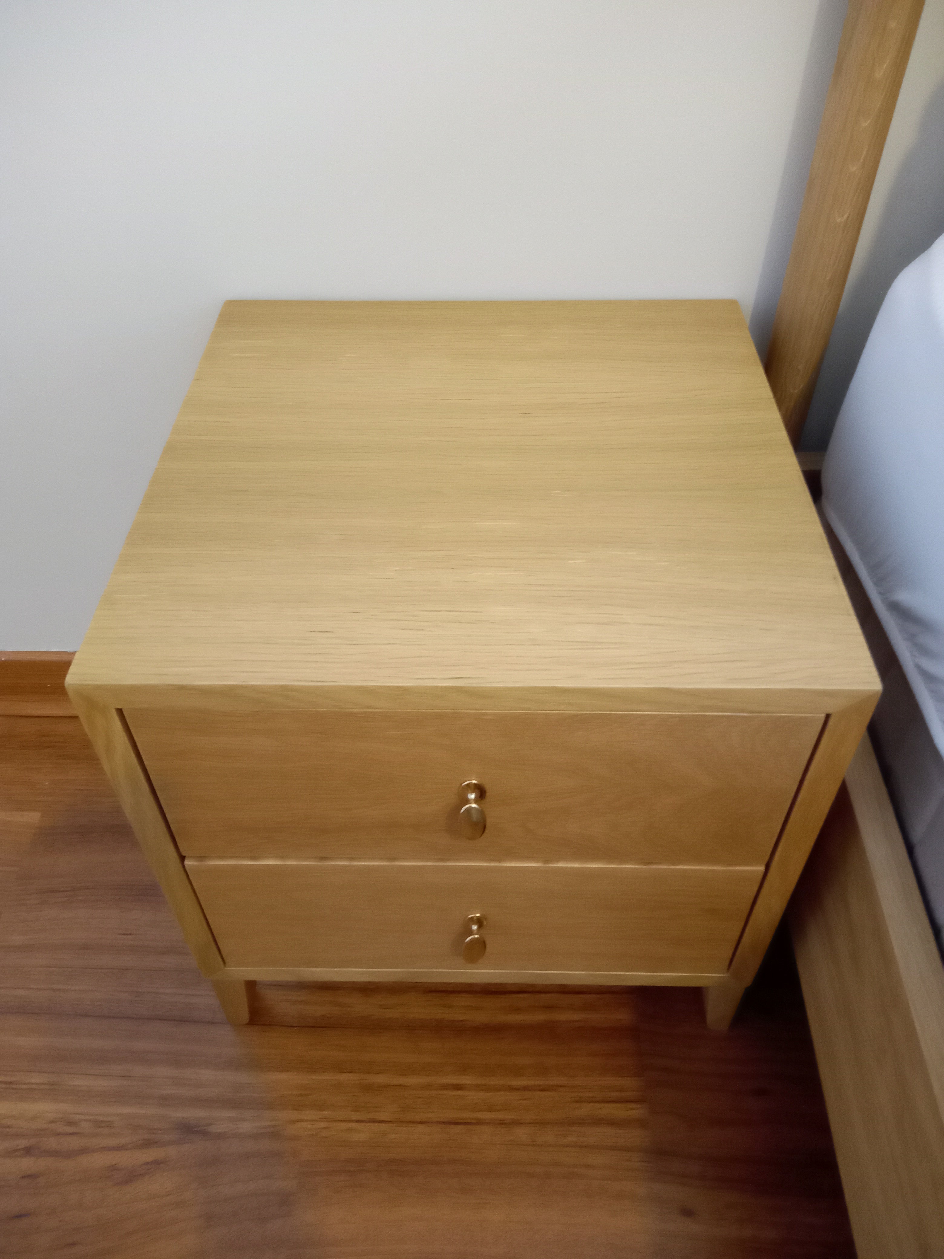 Fil 2 Çekmeceli Komodin Meşe