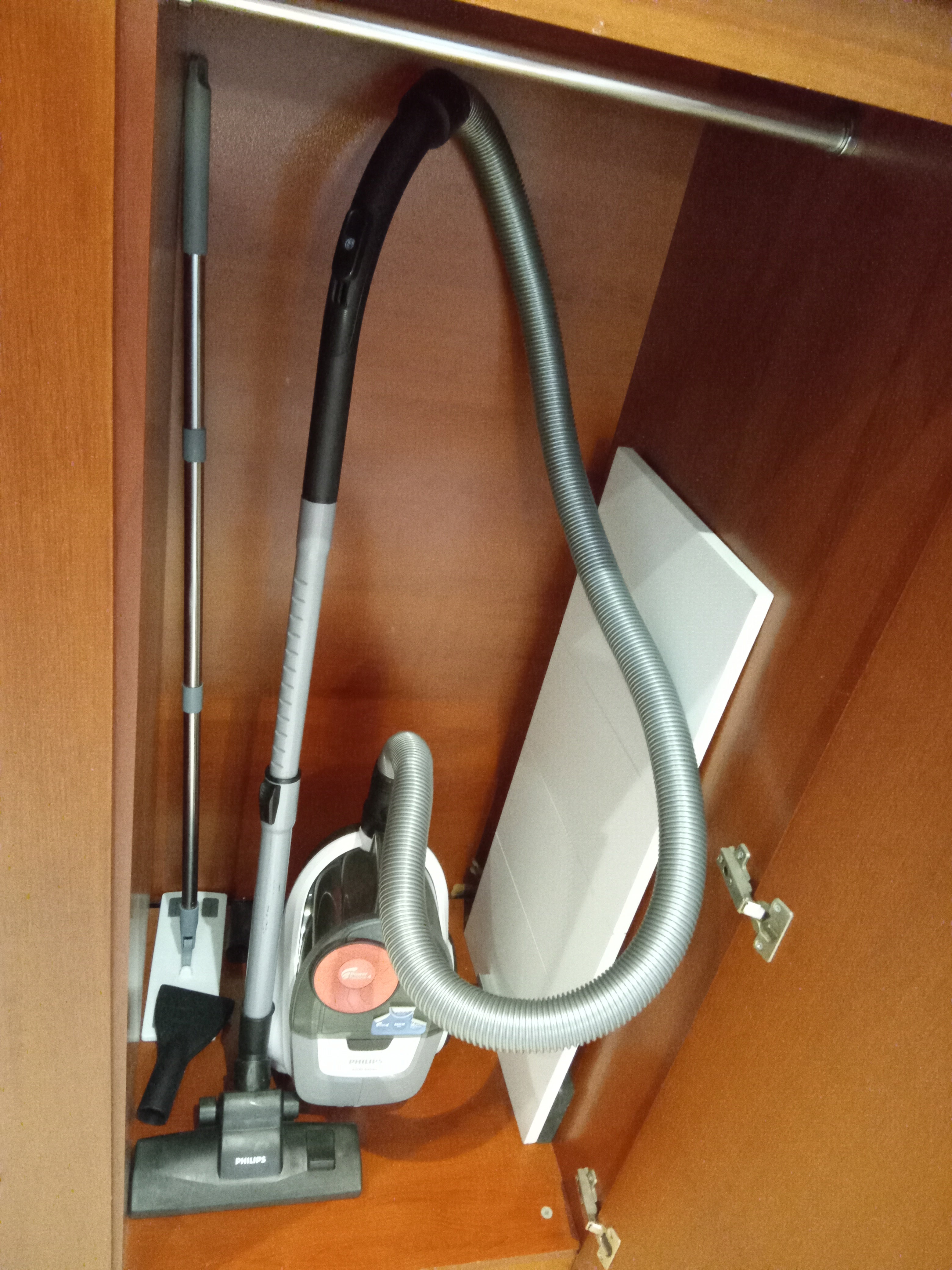 Philips Elektrikli Süpürge FC93