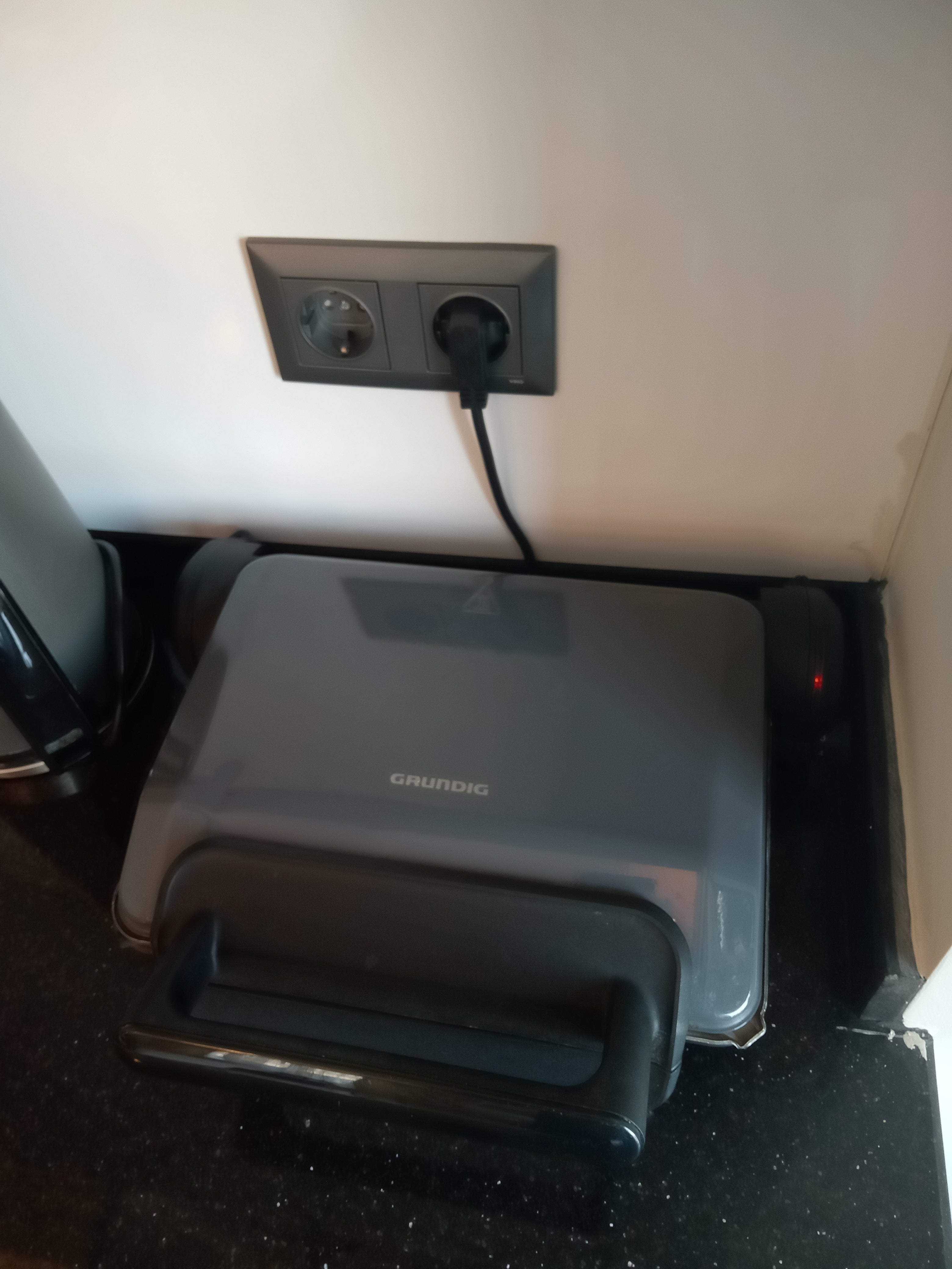 Grundig CG 4006 S Tost Makinesi