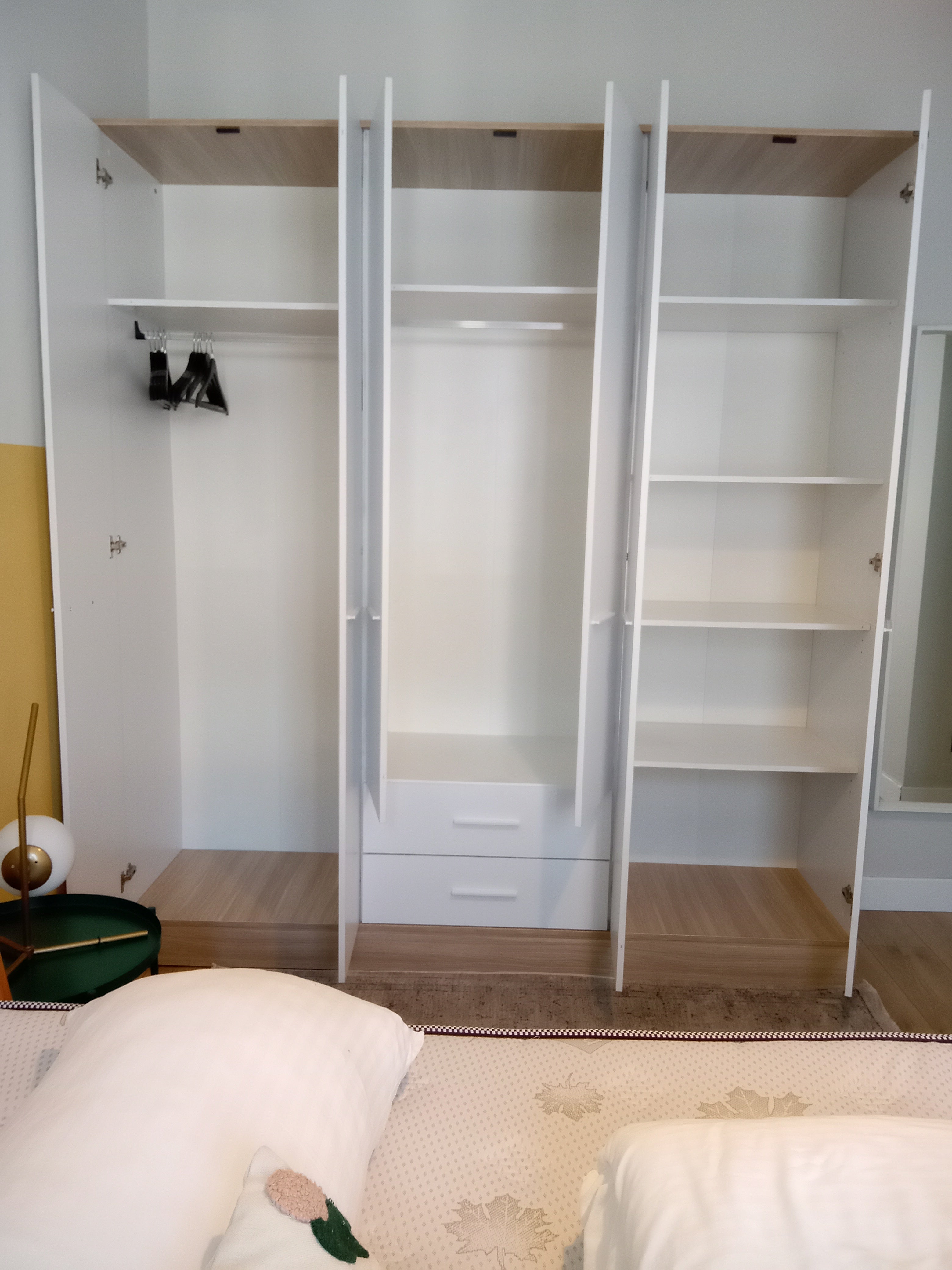 Base 6 Kapaklı Gardırop