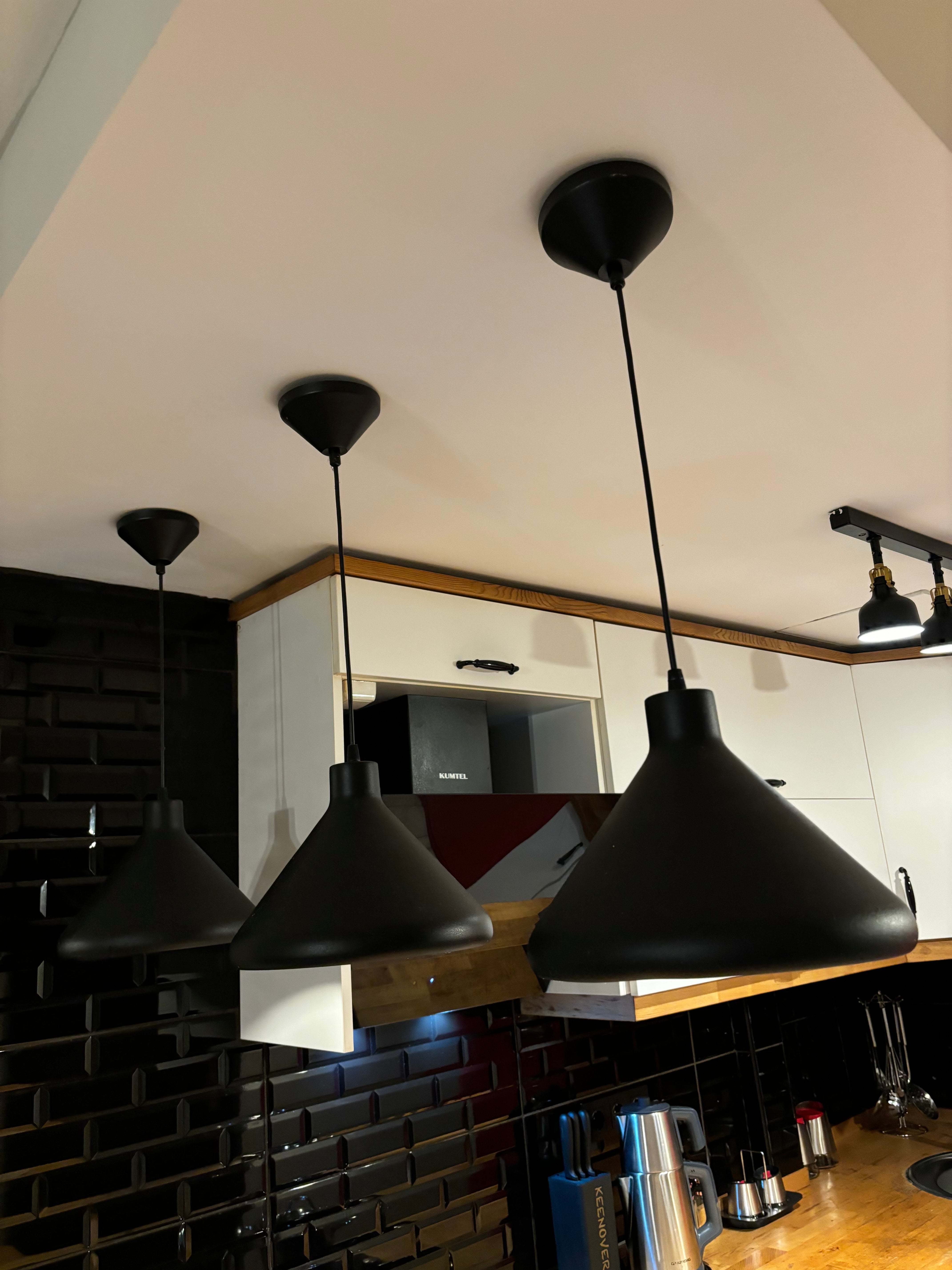 Koni Tekli Sarkıt / Avize