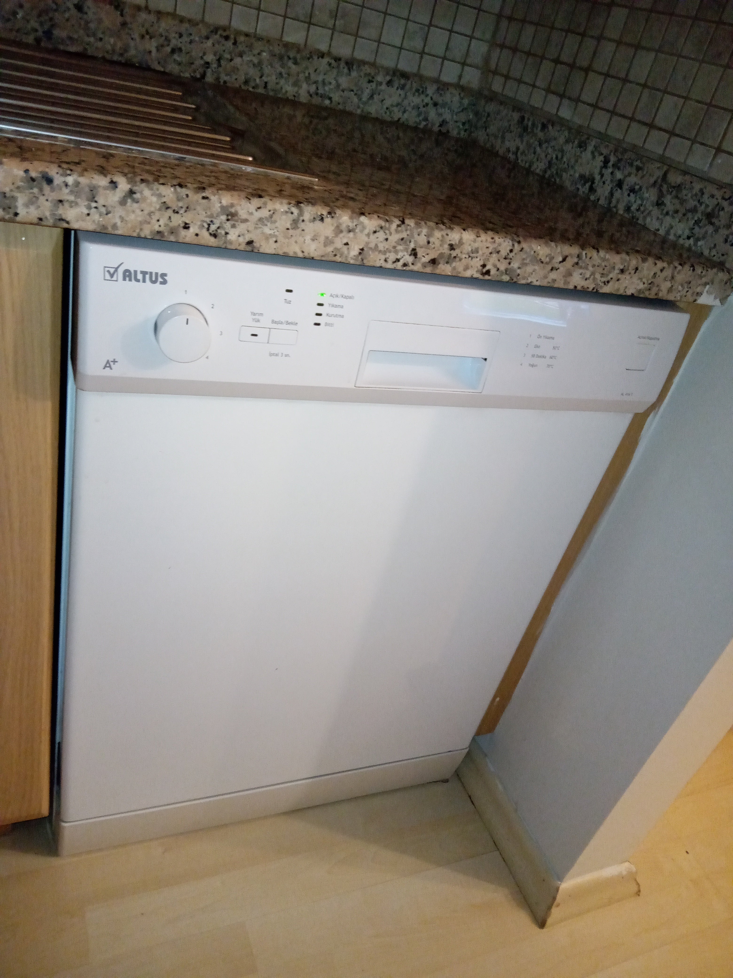 Anonim Bulaşık Makinesi 4 Programlı Çelik Beyaz