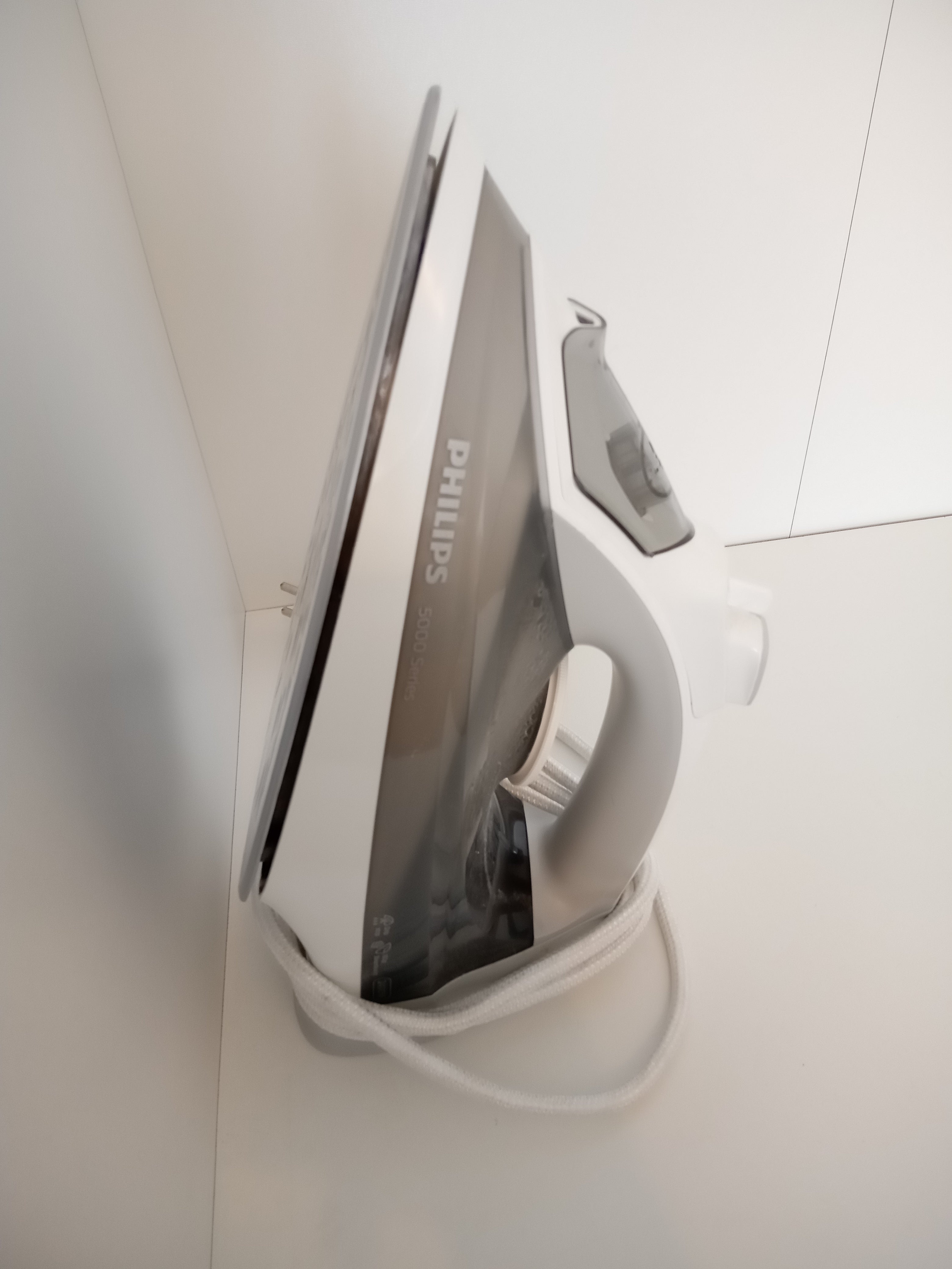 Philips Gri Buharlı Ütü