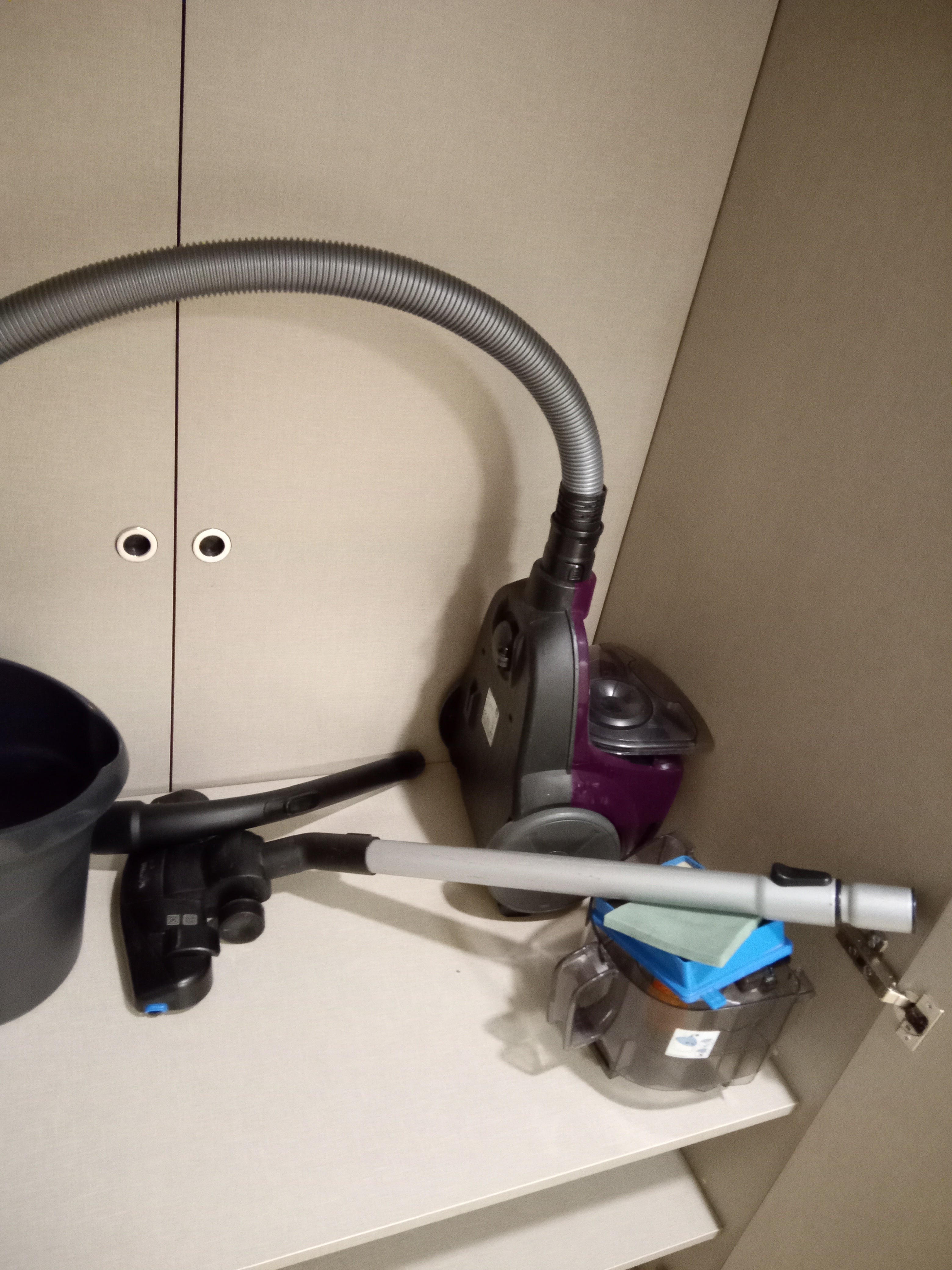 Philips Süpürge Kablolu Plastik Çok Renkli